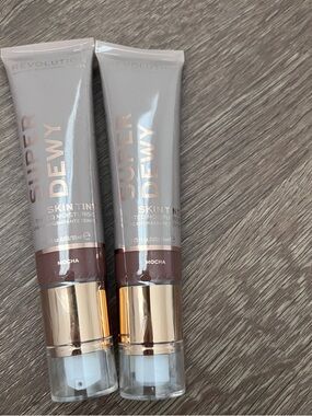 Revolution Superdewy Skin Tint - Mocha